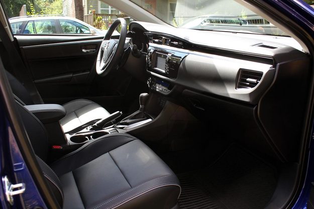 2014 Toyota Corolla S interior passengers