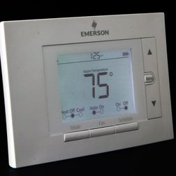 Emerson Sensi thermometer review front light