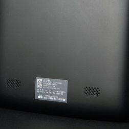 LG G Pad 7.0 back bottom
