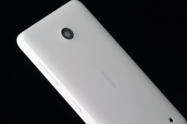 Nokia Lumia 635 top angle section