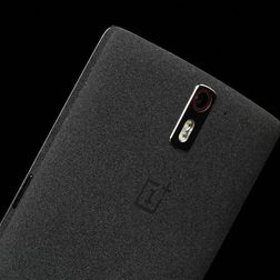 ONE Plus 1 top back angle 2