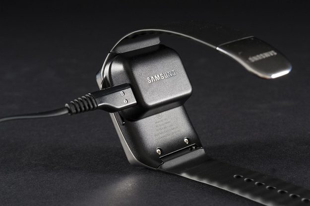Samsung SM R382 back port