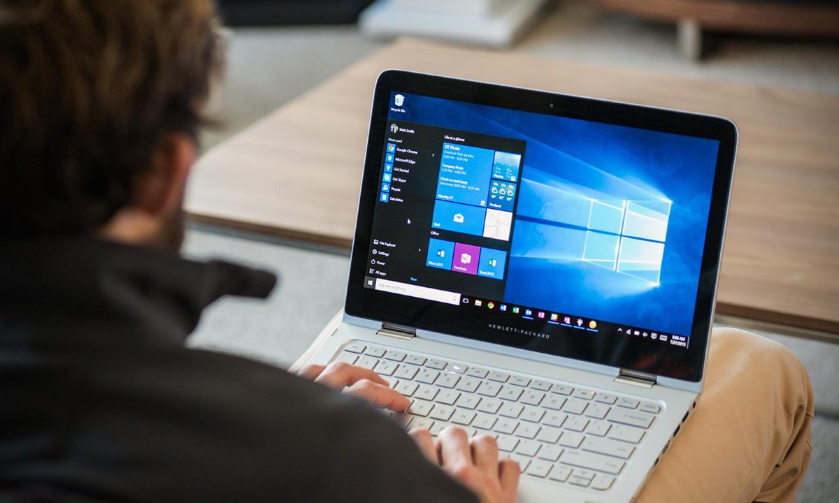 Windows 10 home screen