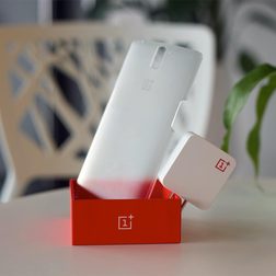 startups like oneplus may saviors true smartphone innovation one accessories
