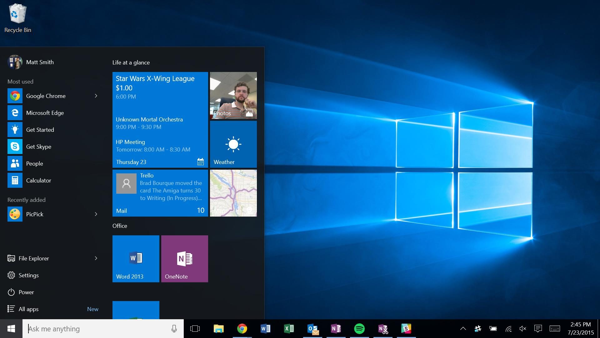 Windows 10 desktop with Start Menu