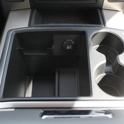 2014 Ram 1500 EcoDiesel center console plug