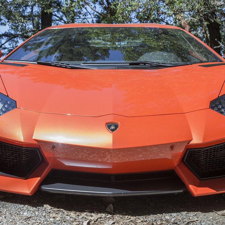 2015 Lamborghini Aventador front