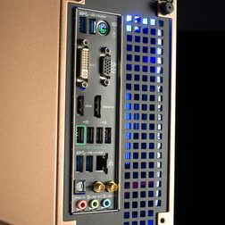 Digital Storm Bolt II ports