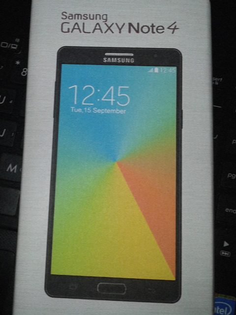 Galaxy Note 4 box