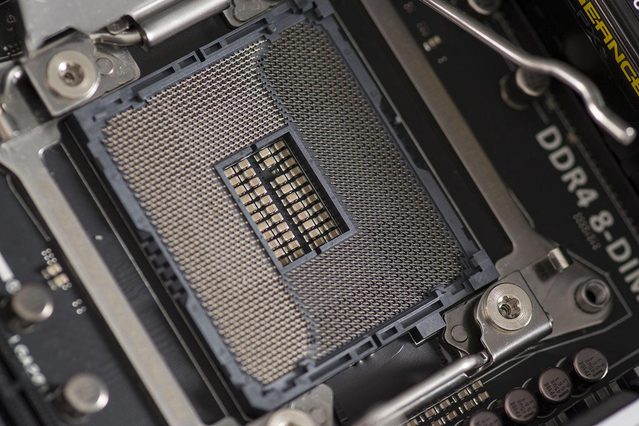 Intel 5690 pins