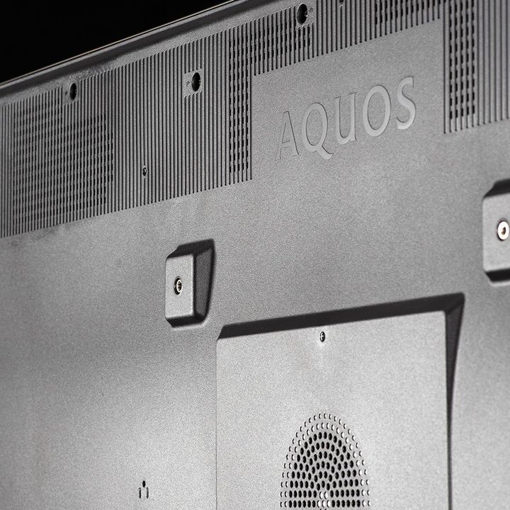 Sharp LC-60UQ17U rear logo 2