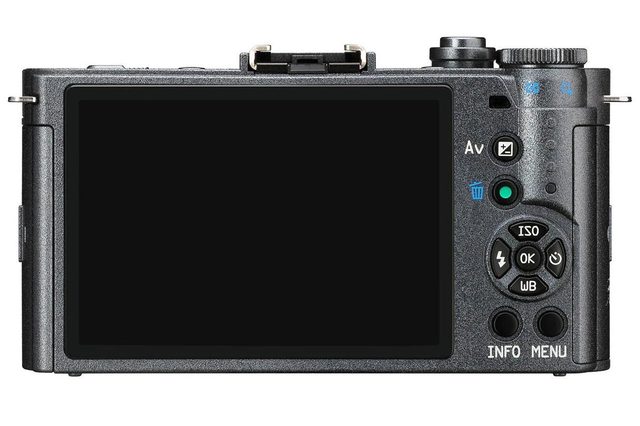 pentax-qs1-back