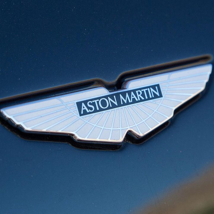 2015 Aston Martin V12 Vantage S Roadster badge