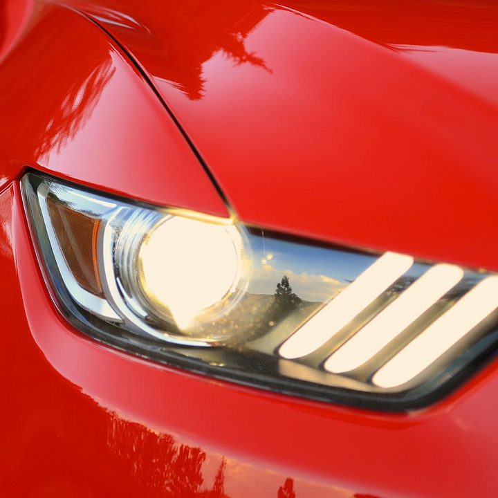 2015 Ford Mustang headlight 2