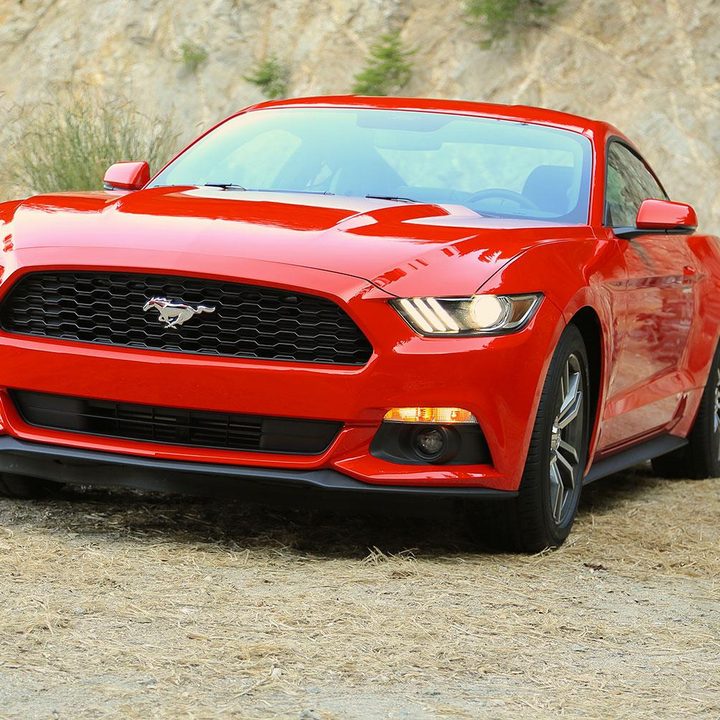 2015 Ford Mustang right angle
