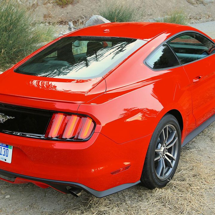 2015 Ford Mustang right rear angle
