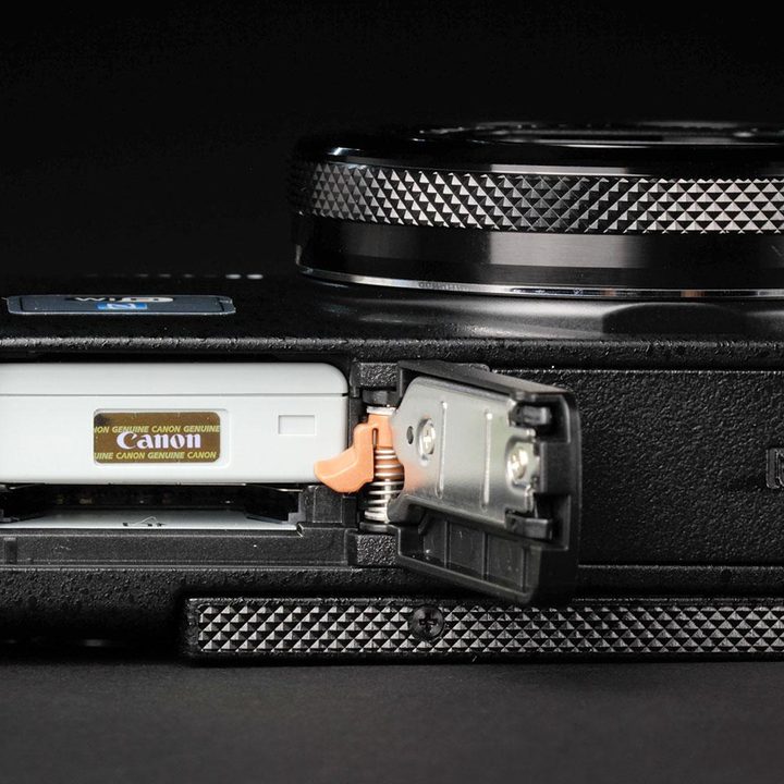 Canon G7x battery