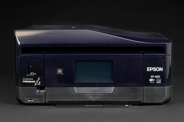 EPSON XP 820 front tray closed