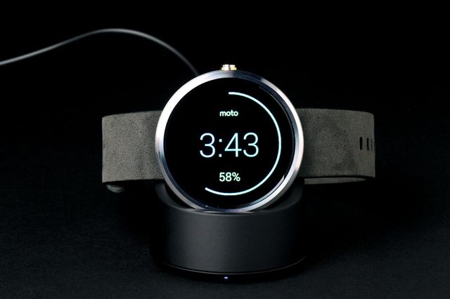 Moto 360 Watch front