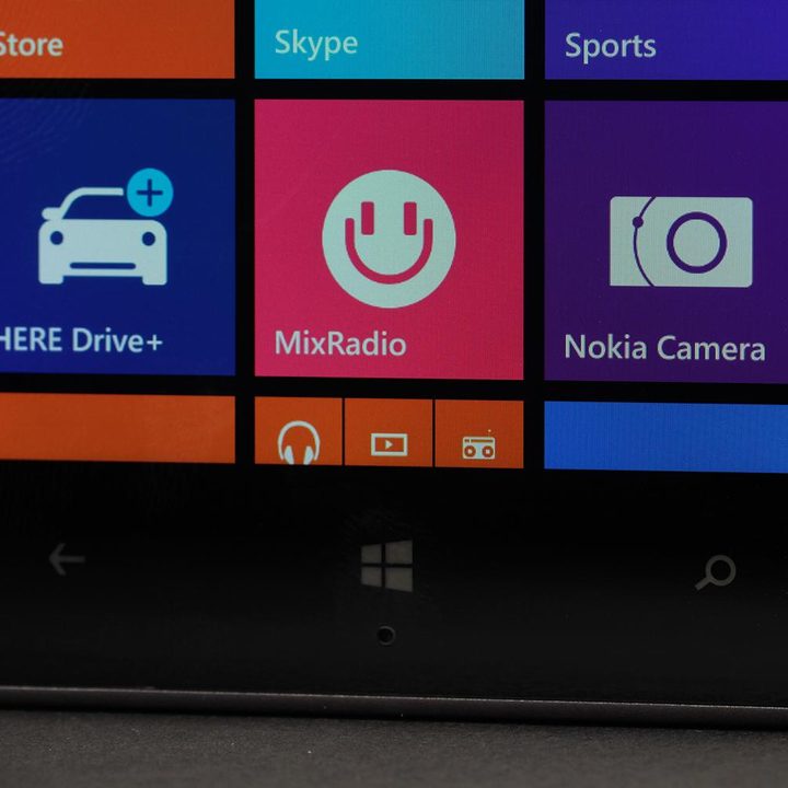 Nokia Lumia 830