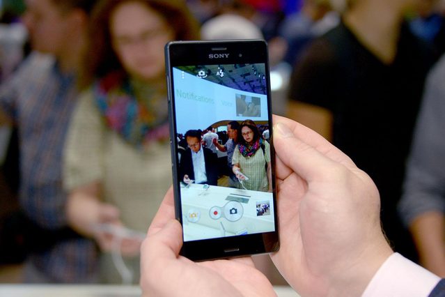 Sony-Xperia-Z3-Phone-camera