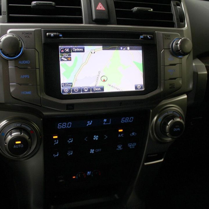 toyota entune review center console 4