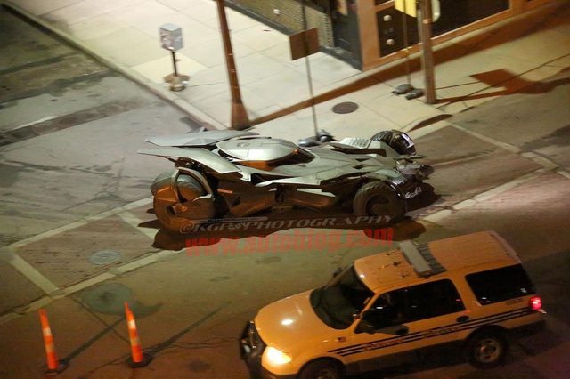 batmobile bvs 02