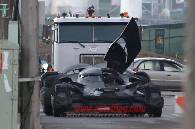 batmobile bvs 03