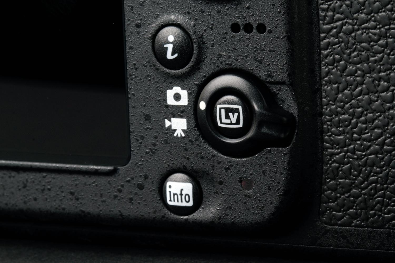 Nikon D810 review Live View button