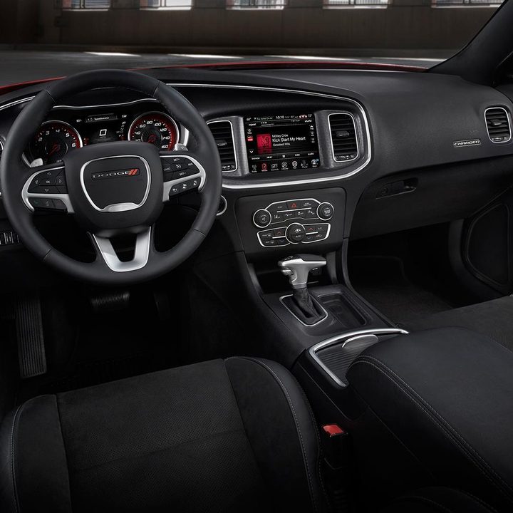 2015 Dodge SRT Charger Hellcat