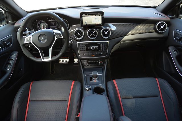 2015 Mercedes-Benz GLA45 AMG