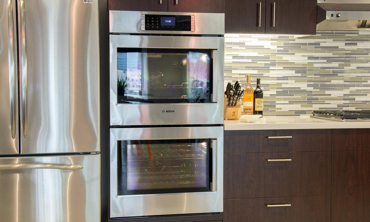 Bosch HBLP651LUC oven review wide