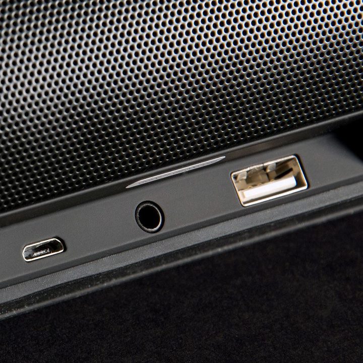 JBL Charge 2 ports