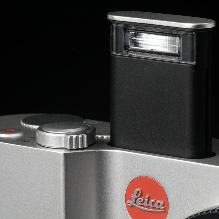 Leica T