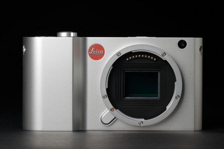 Leica T