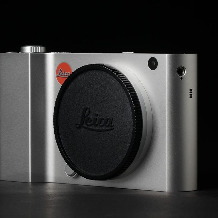 Leica T