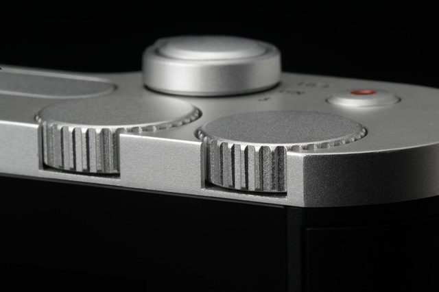 Leica T
