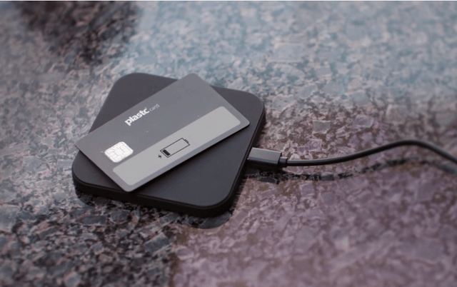 Plastc card charger