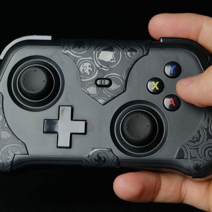 Skylanders Trap Team controller in hand