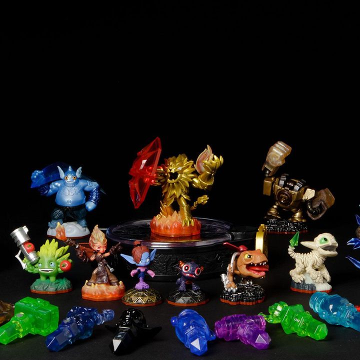 Skylanders Trap Team figures