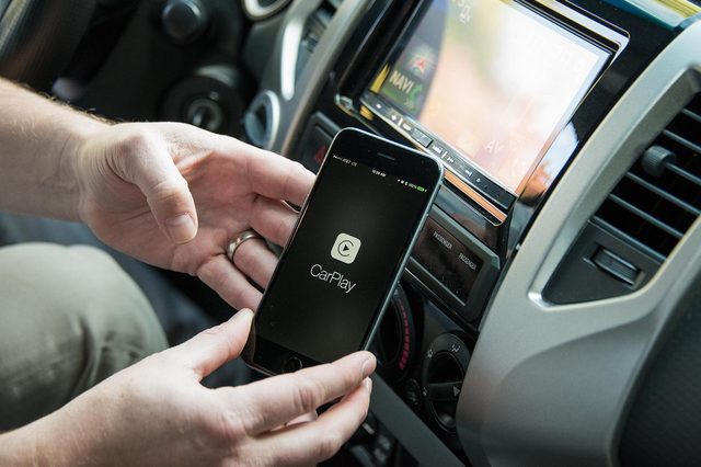 Apple Carplay iPhone review