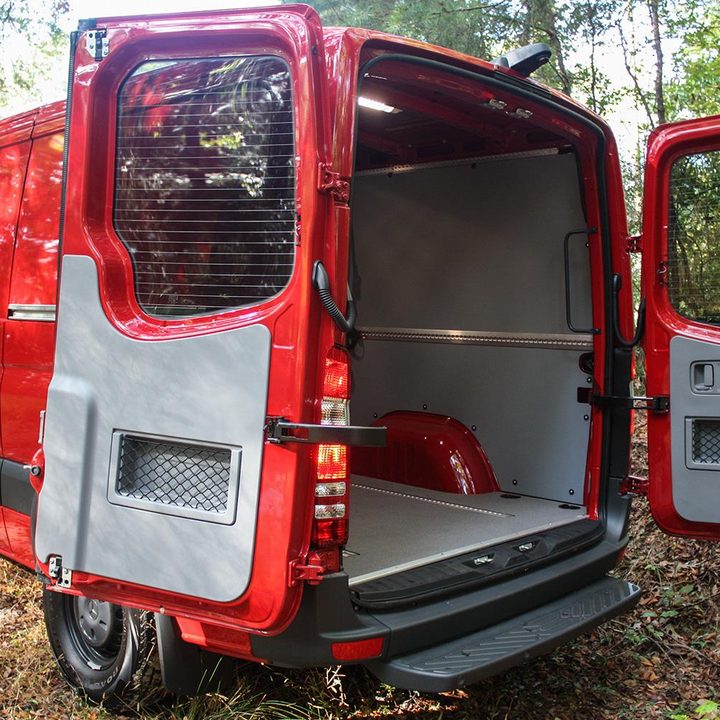 2015 Mercedes-Benz Sprinter back door opens