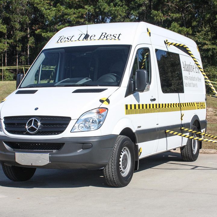 2015 Mercedes-Benz Sprinter front white angle
