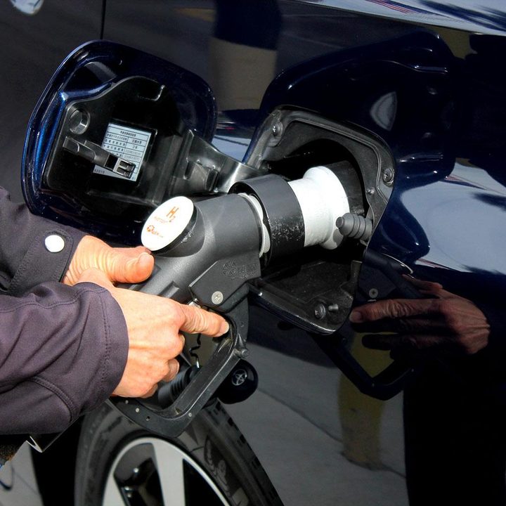 first drive 2015 toyota mirai 2016 hydrogen pump 2