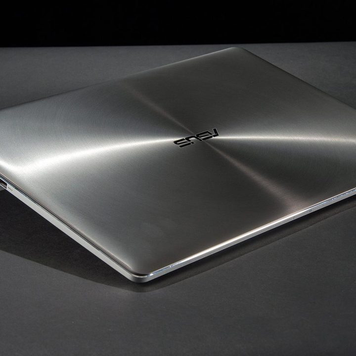 ASUS Zenbook NX500 laptop topthin
