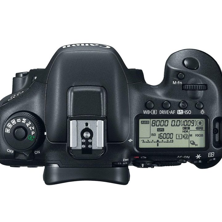 hands on review canon eos 7d mark ii top press image
