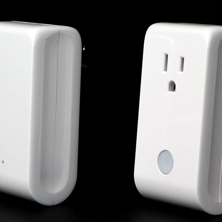 Lowes Iris Smart Home plug