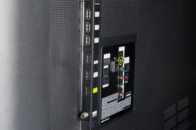 Samsung UNH6350 review rear inputs