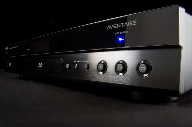 Yamaha BD-A1040 front angle 2