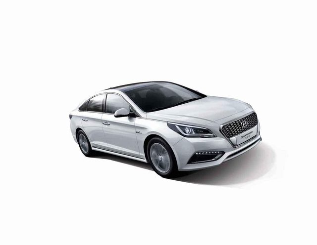 141216_All-New Sonata Hybrid (5)